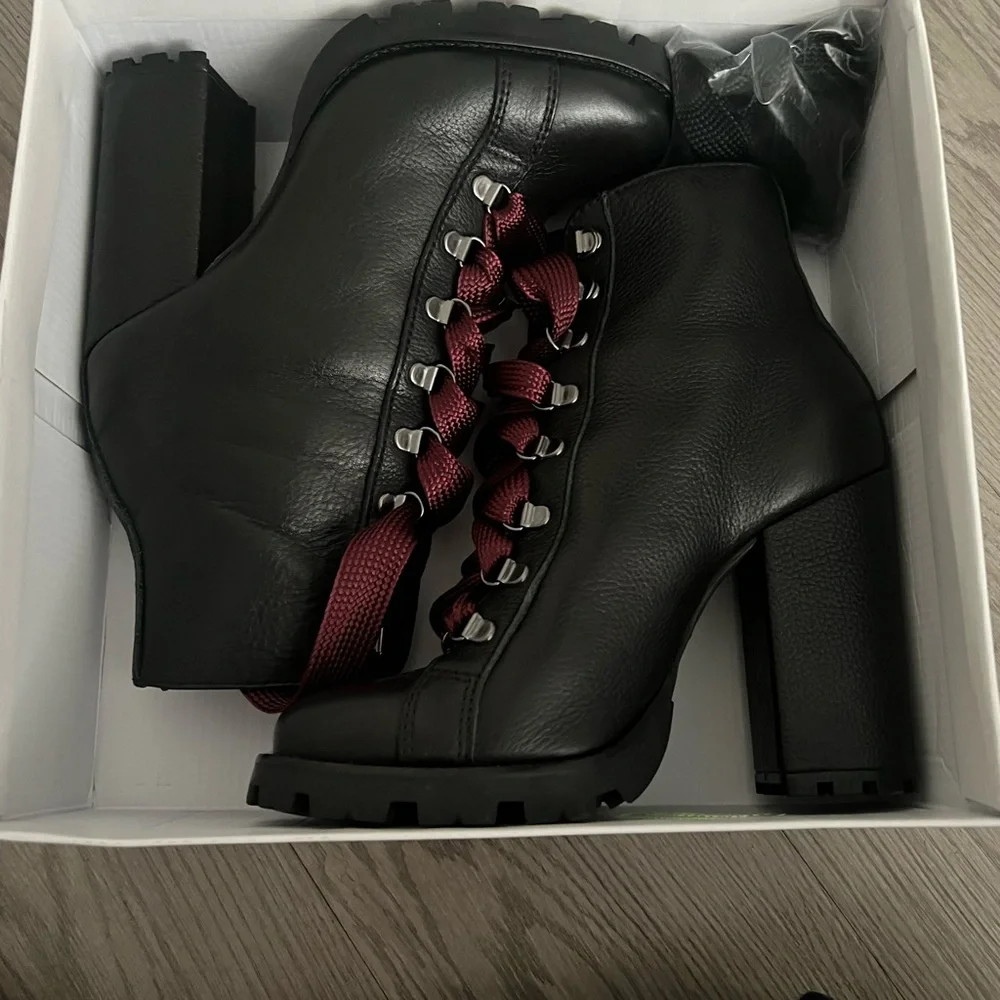 SCHUTZ Zara boots. Also comes with black laces. Worn once. - Picture 6 of 7